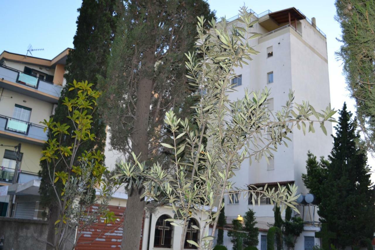 Penthouse 4 Bedrooms Apartment Vlore Bagian luar foto