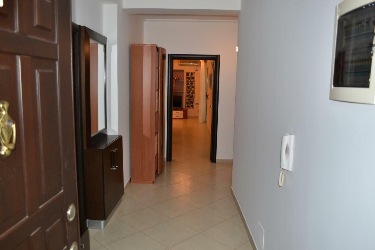 Penthouse 4 Bedrooms Apartment Vlore Bagian luar foto