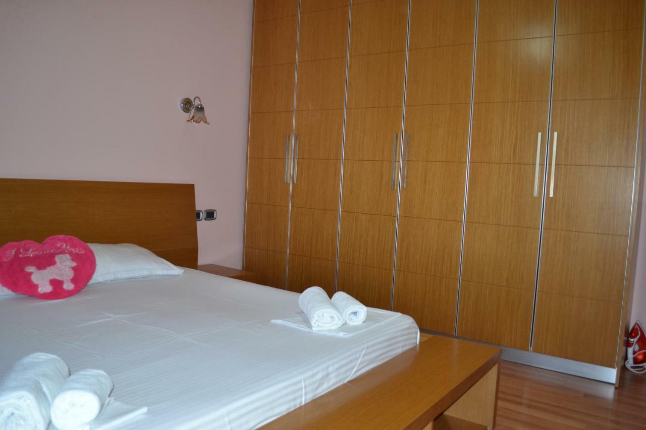 Penthouse 4 Bedrooms Apartment Vlore Bagian luar foto