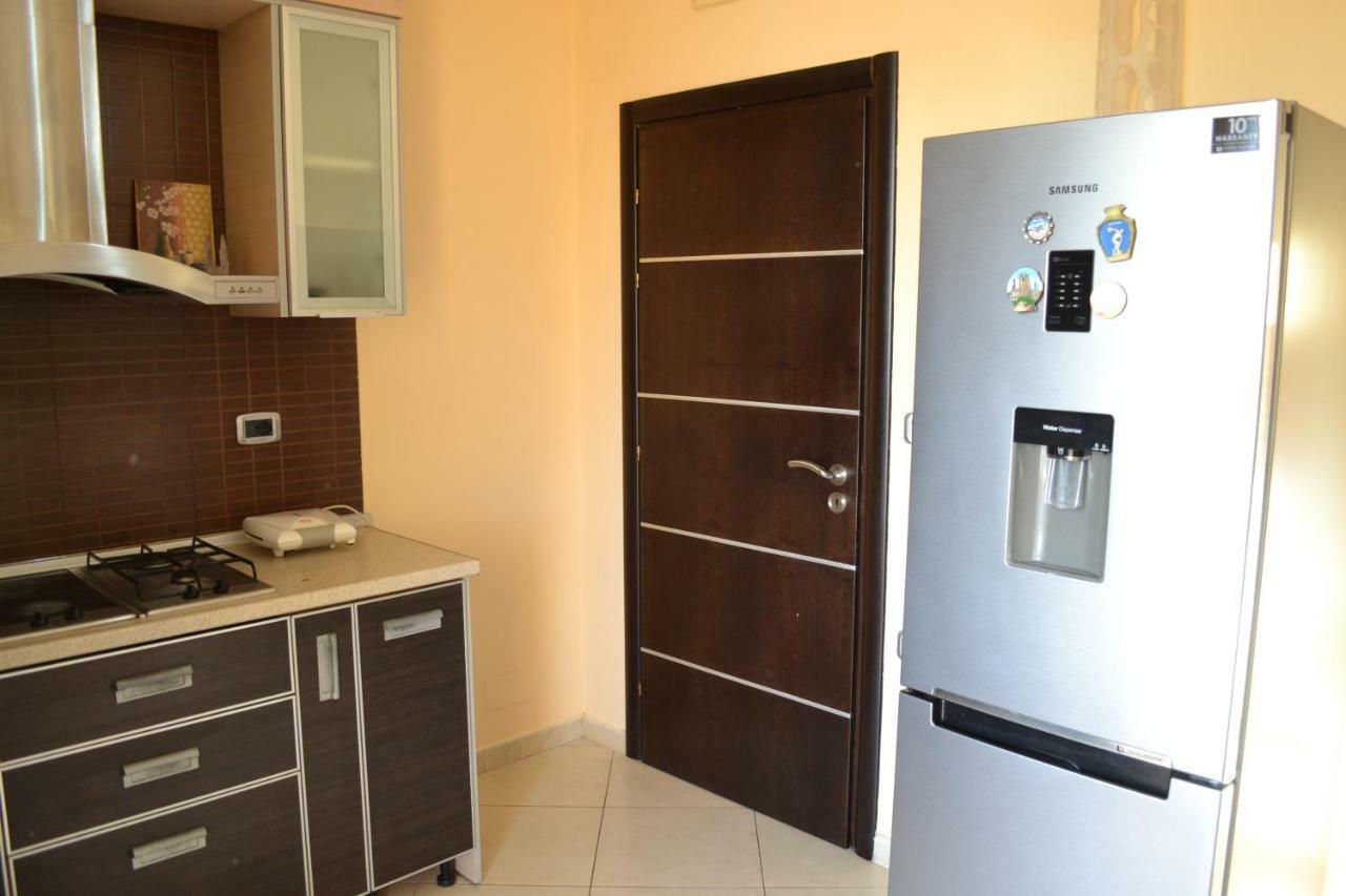 Penthouse 4 Bedrooms Apartment Vlore Bagian luar foto